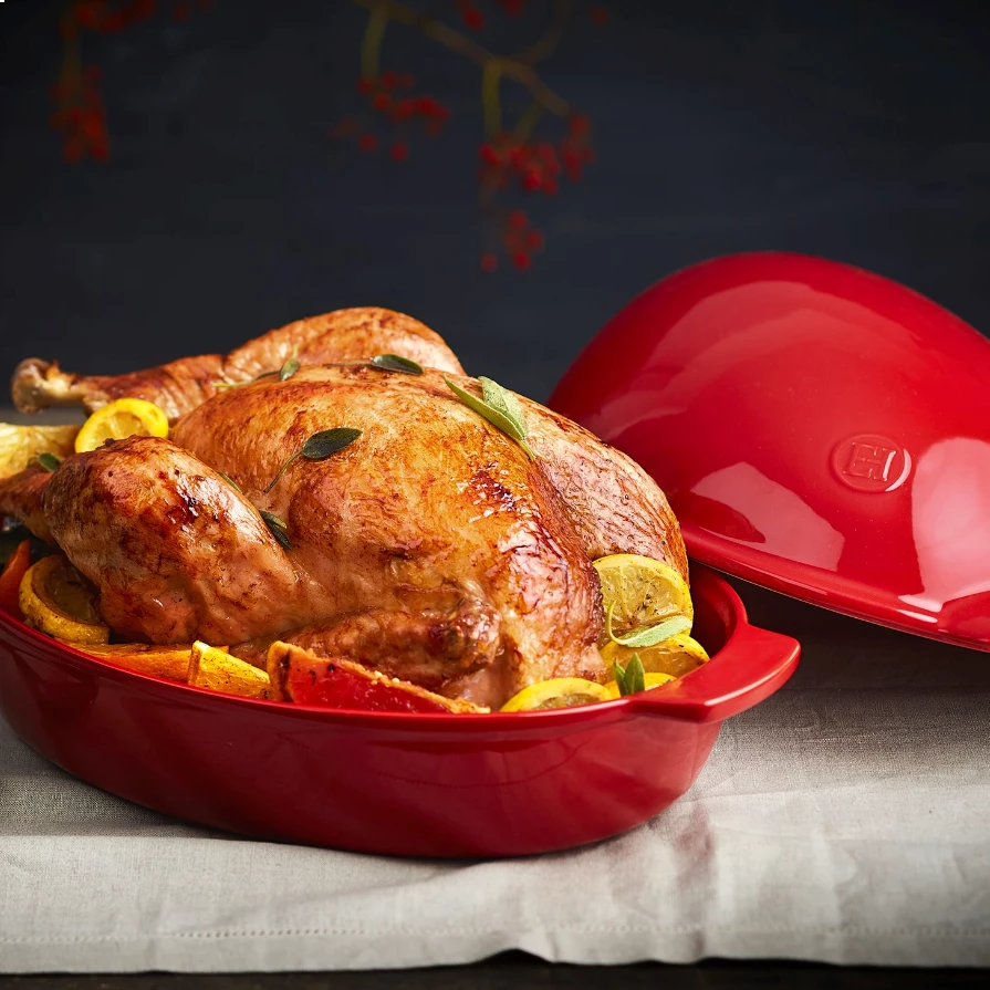 Emile Henry 4.5 Qt. Large Roaster | Burgundy 5 Emile Henry 4.5 Qt. Large Roaster | Burgundy - Image 3