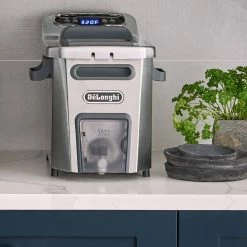 DeLonghi De'Longhi Livenza 4.5L Cool Zone Deep Fryer -Coffee & Espresso Elegant store livenza deep fryer 1.2 gallon d44528dz