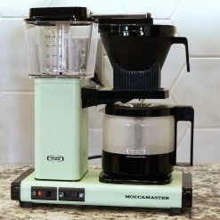 Moccamaster KBGV Automatic Drip Stop Coffee Maker (40 Oz Glass Carafe) | Pistachio 15 Moccamaster KBGV Automatic Drip Stop Coffee Maker (40 Oz Glass Carafe) | Pistachio -Coffee & Espresso Elegant store moccamaster gg 1